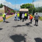 Gobierno de Apatzingán Arranca campaña de bacheo.