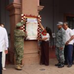 Con Bando Solemne, Fanny Arreola inaugura el espíritu patrio en Apatzingán.