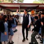 Alfonso Martínez entrega techumbre en la Secundaria Federal 1; busca dignificar espacios educativos