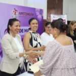 Gobierno de Apatzingán impulsa la autonomía económica de mujeres con entrega de créditos.