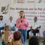 Fanny Arreola entrega más oportunidades para las mujeres: créditos a la palabra para impulsar el autoempleo.